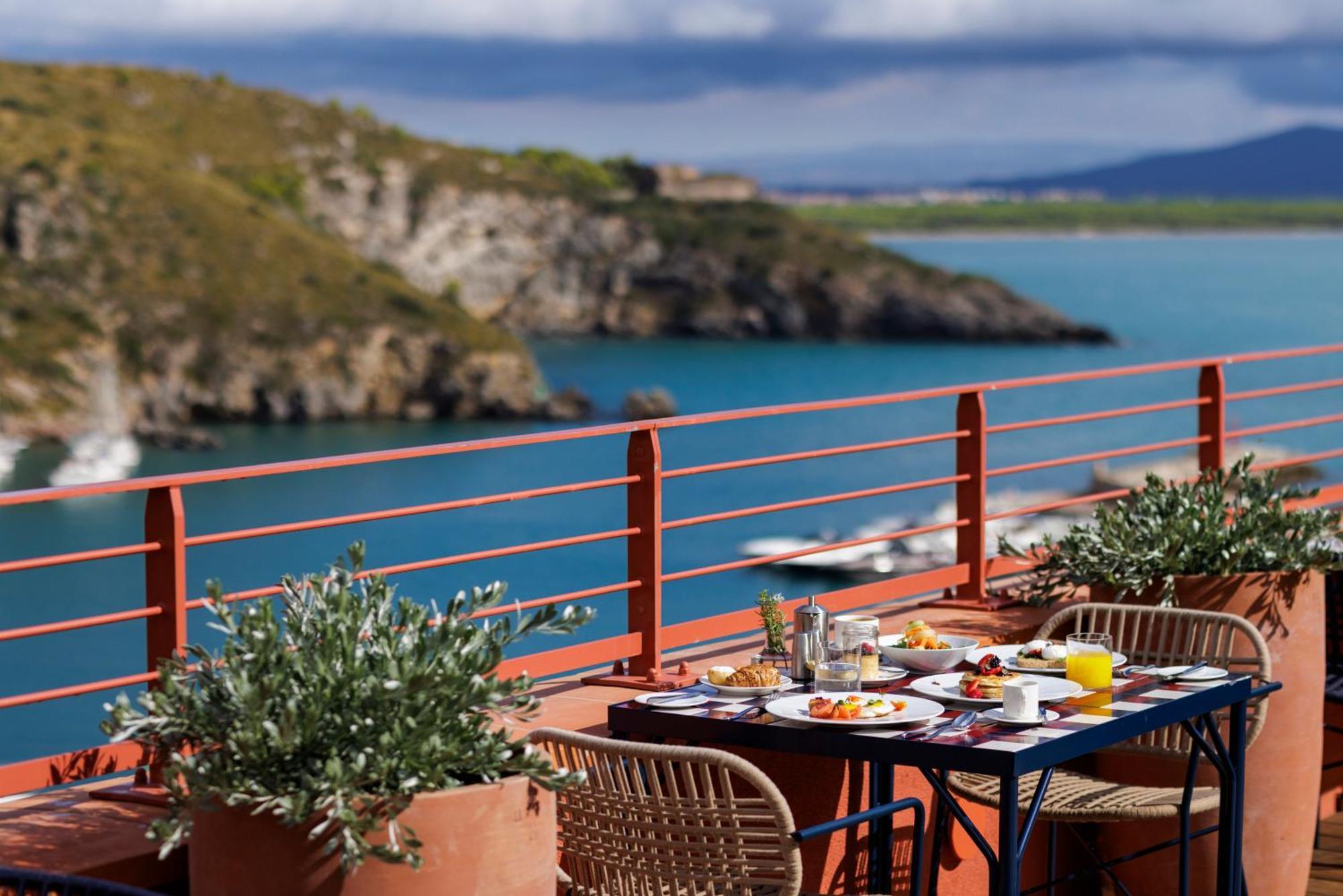 Hotel Don Pedro Porto Ercole  Buitenkant foto